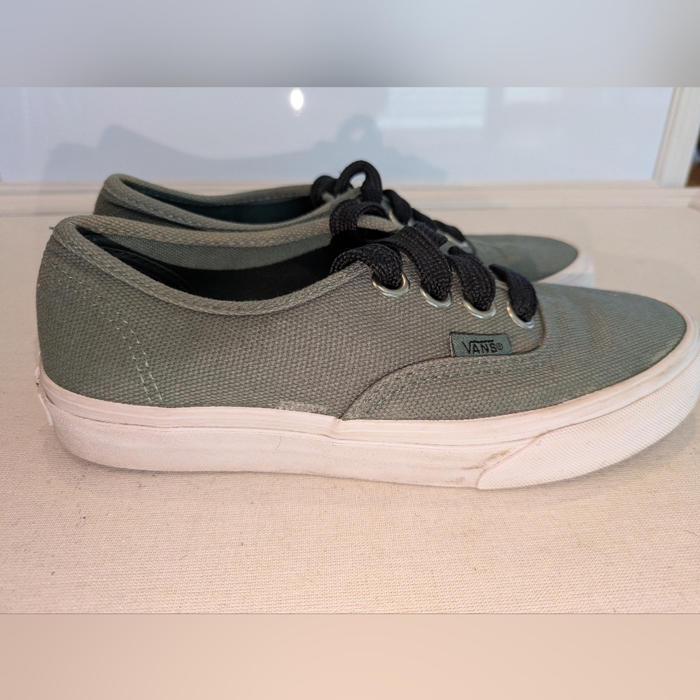 Vans Authentic Sage Green Canvas Sneakers Womens 7 Mens 5.5 Classic Lace Up